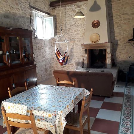 Poesia D'Abruzzo Villa Караманико Терме Екстериор снимка