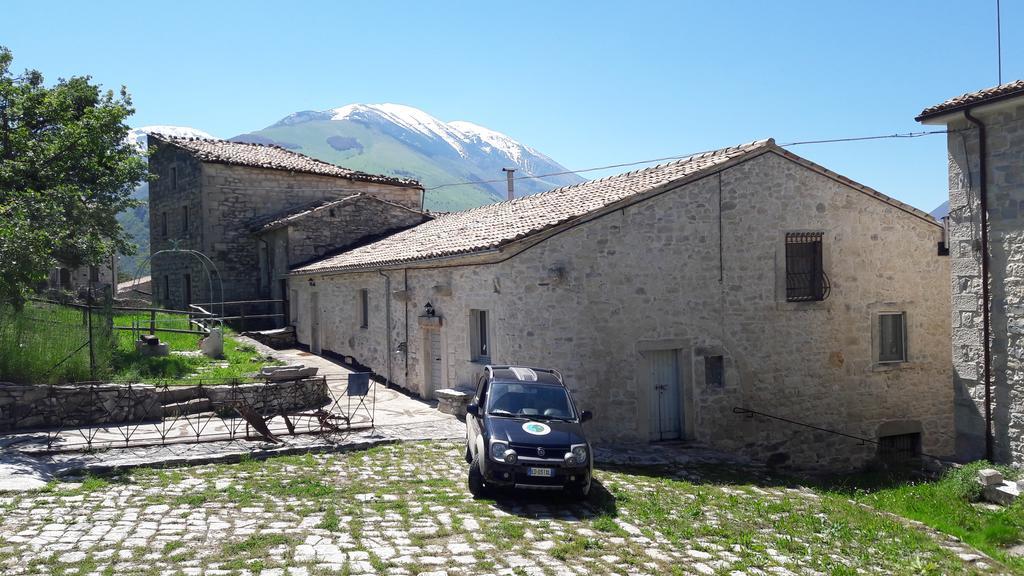 Poesia D'Abruzzo Villa Караманико Терме Екстериор снимка