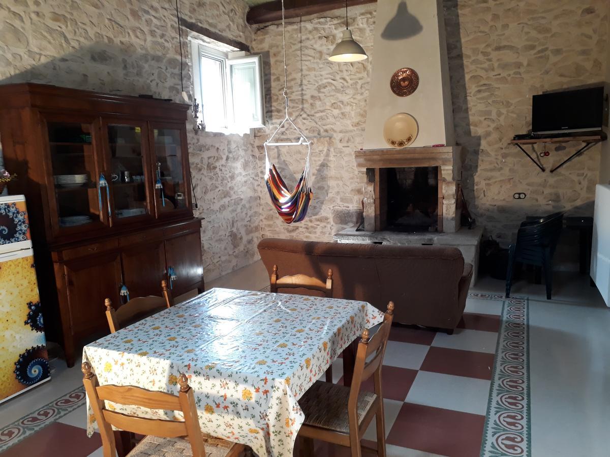 Poesia D'Abruzzo Villa Караманико Терме Екстериор снимка